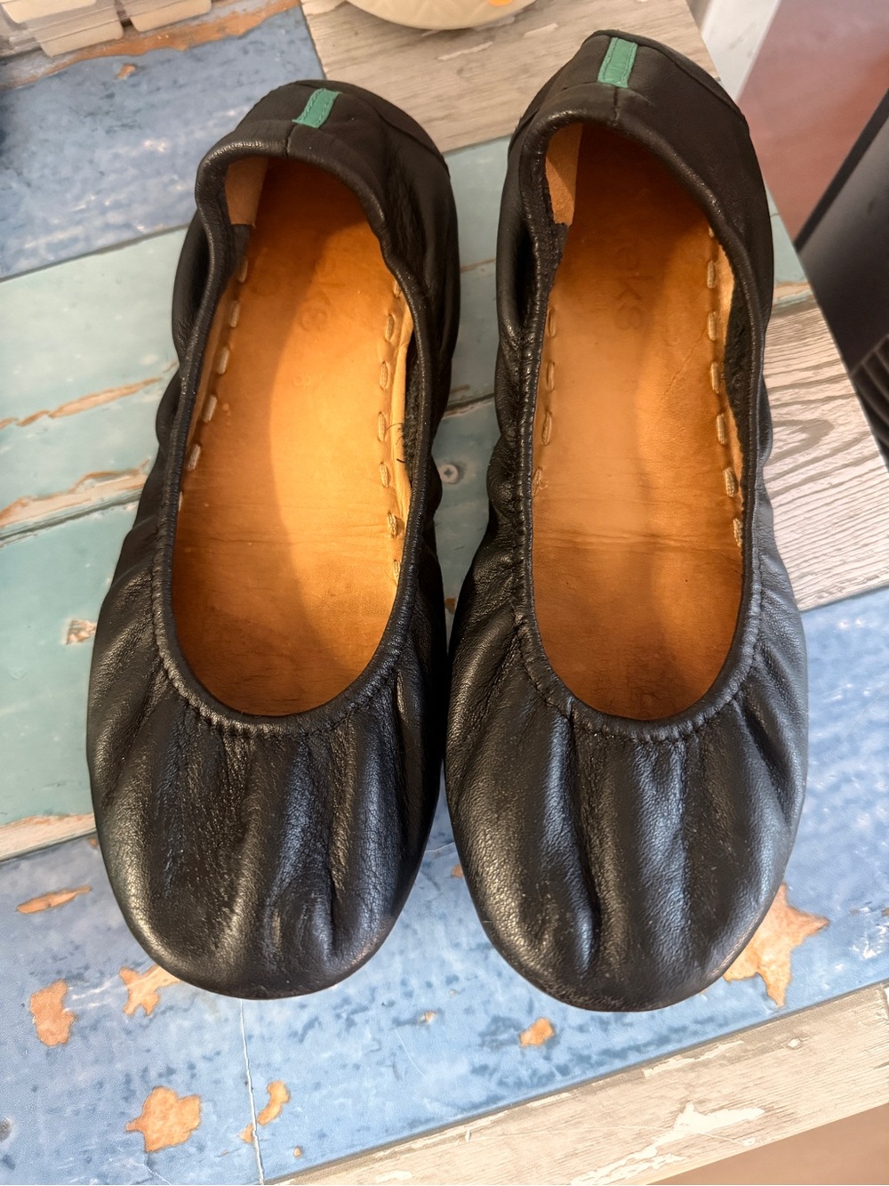 TIEKS Black Leather Women's Ballet Flats with Elastic Collar
